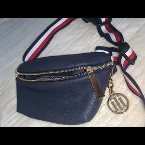 NEW Tommy Hilfiger Fanny pack